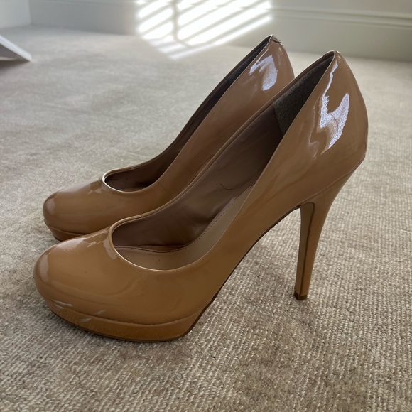 5” Nude Round Toe Heel - Picture 3 of 8